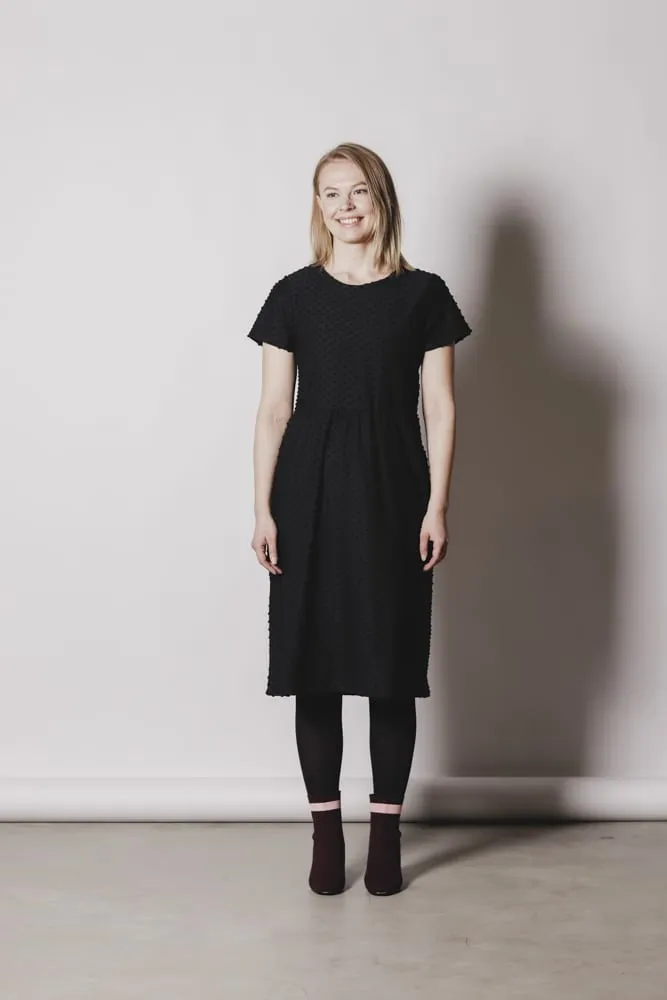 Larissa Dress Black Dot